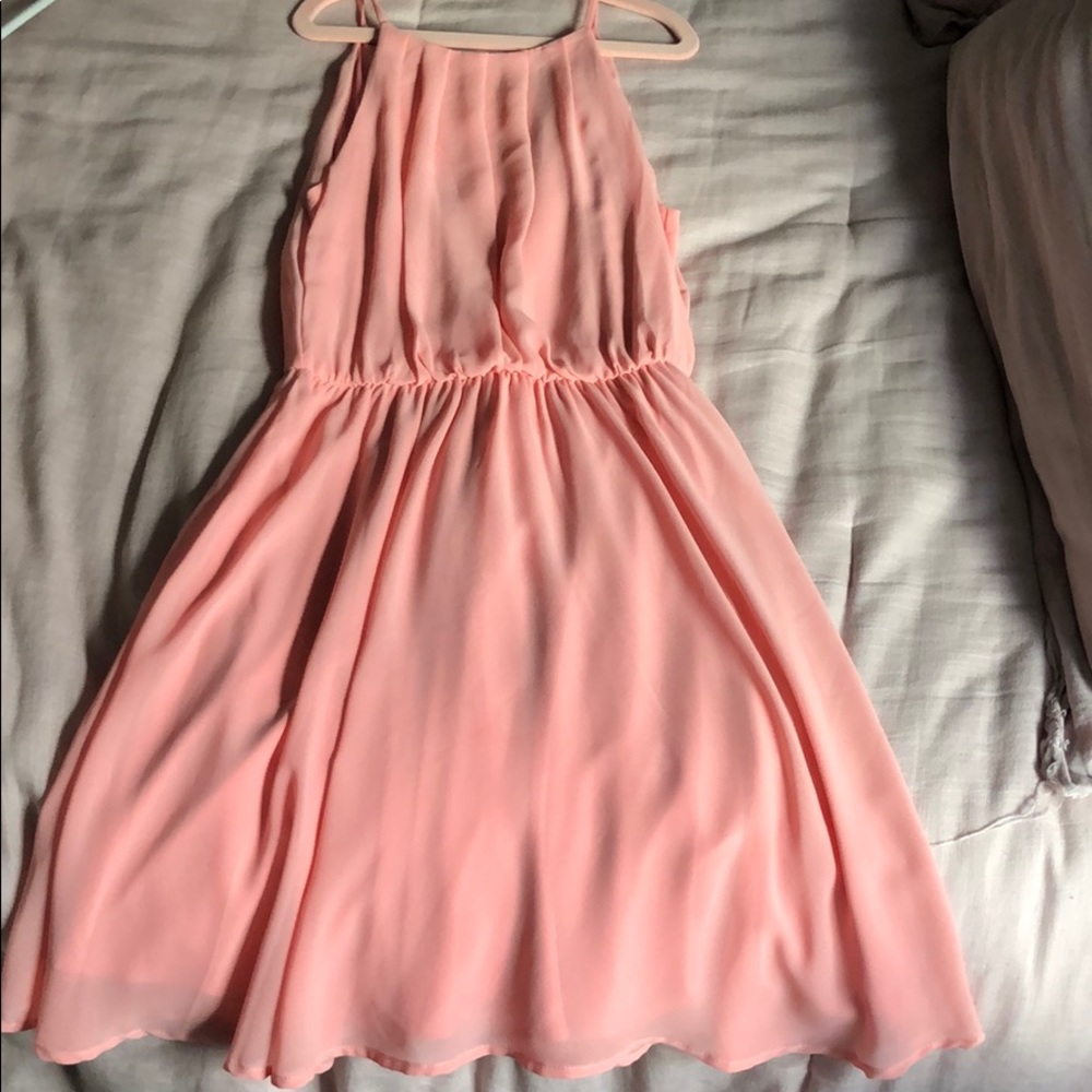 Pink flowy mini Dress
